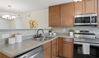 9744 Bexley Station Dr 8F, Affton, MO 63123