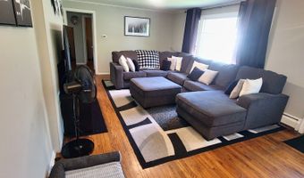 70 Ellsworth Dr, Bloomfield, CT 06002
