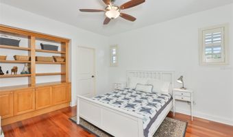 5318 LOON NEST Ct, Apollo Beach, FL 33572