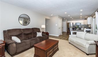 637 White Pine Dr, Adams Twp., PA 16046