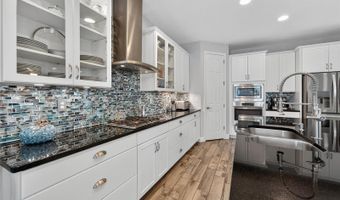 623 WINTERSIDE Dr, Apollo Beach, FL 33572