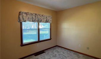 2216 E 44th St, Ashtabula, OH 44004