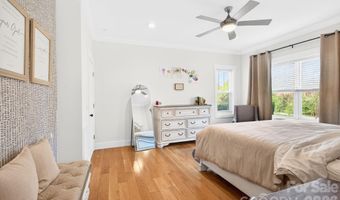 25 W Haven Dr, Arden, NC 28704
