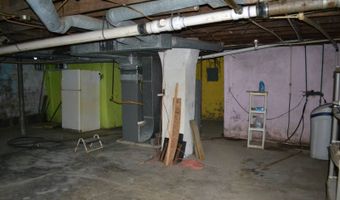 28 N. Third St, Albion, IL 62806