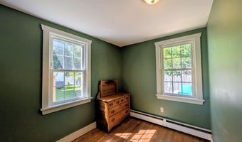 17 Autumn Trl, Coventry, CT 06238