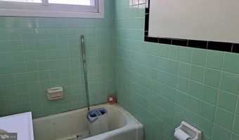 1214 HALL Ave, Abington, PA 19001