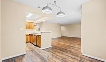 98 Hampshire Ct, Avondale Estates, GA 30002