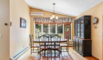 1 Robin Way, North Smithfield, RI 02896