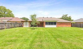 304 Presbytere Pkwy, Lafayette, LA 70503