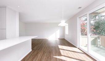 7 HAMILL Rd 7C, Baltimore, MD 21210