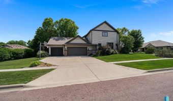 1600 S Parkview Blvd, Brandon, SD 57005