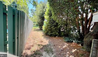 134 S FAIRFIELD Dr, Dover, DE 19901