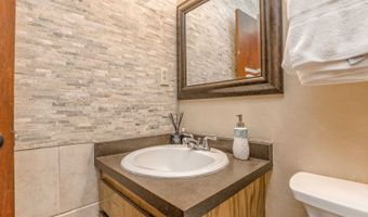 17 Lakeview Cir, Angel Fire, NM 87710