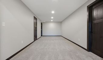 12869 387th Ave, Aberdeen, SD 57401