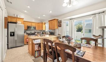 1190 Matchpoint Dr, Ammon, ID 83406
