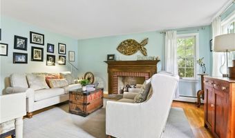 105 Watch Hl, East Greenwich, RI 02818