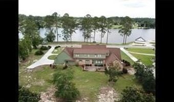 220 Lake Shore Dr, Alma, GA 31510