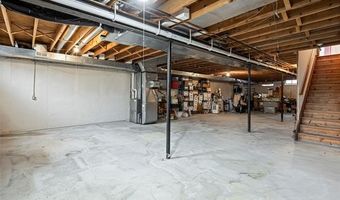 1135 Holmes Rd, Allenton, MI 48002