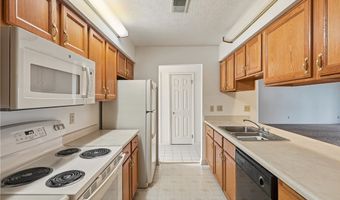 908 King Ridge Dr, Ashland, OH 44805