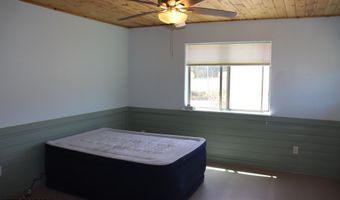 1155 W Half Moon Ct, Ash Fork, AZ 86320