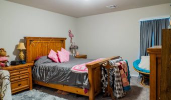 3015 Brooke Rd, Chickasha, OK 73018