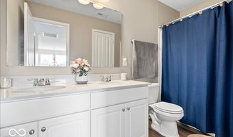 220 Dovetree Dr, Avon, IN 46122