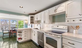233 Terrace Ave, East Providence, RI 02915