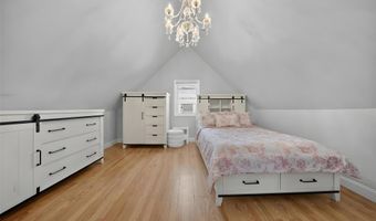 131 Dorset Ave, Albertson, NY 11507