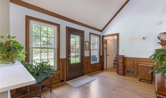 3774 Hunters Chase Ct, Peachtree Corners, GA 30096
