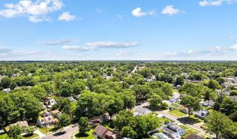 300 W 3RD Ave, Barrington, NJ 08007
