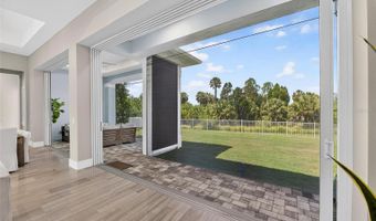 638 MANNS HARBOR Dr, Apollo Beach, FL 33572