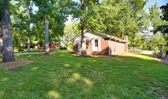 122 Pinewood Cir, Abbeville, SC 29620