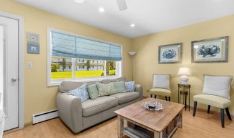 379 Bluff Rd 123, Amagansett, NY 11930