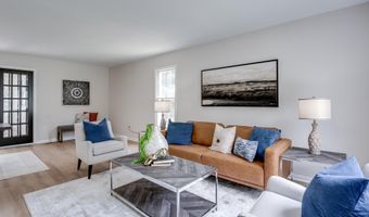 8702 PAPPAS Way, Annandale, VA 22003