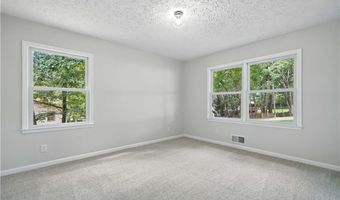 115 Dixie Ln, Ball Ground, GA 30107