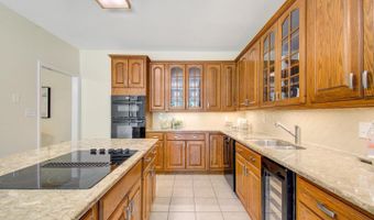 6212 MASSACHUSETTS Ave, Bethesda, MD 20816