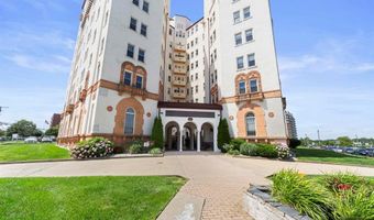400 Deal Lake Dr 7H, Asbury Park, NJ 07712