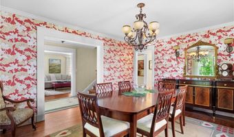 51 Ayrault St, Newport, RI 02840