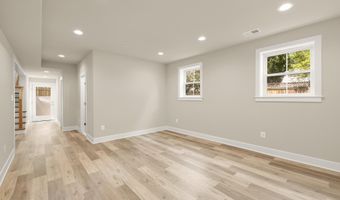 8613 MELWOOD Rd, Bethesda, MD 20817