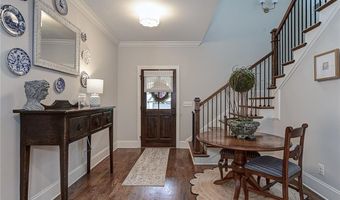 2209 N DONAHUE Dr, Auburn, AL 36830