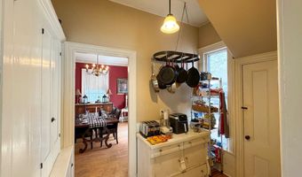 81 Parkview Ave, Bangor, ME 04401