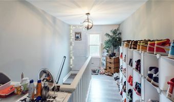 6615 Waterloo Rd, Atwater, OH 44201