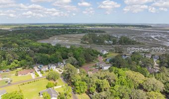 35 Sommer Lake Dr, Beaufort, SC 29902