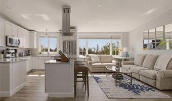 419 Broadway 5, Newport, RI 02840