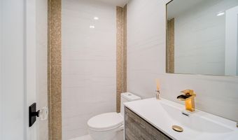 4 Ayr Ct, Airmont, NY 10901