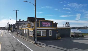 116 Aquidneck Ave, Middletown, RI 02842