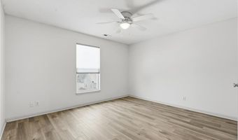 1323 N 158th Ct, Basehor, KS 66007