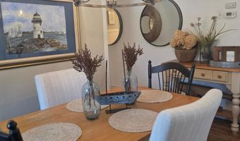 84 E Main St, Branford, CT 06405