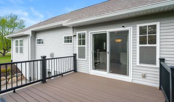 5730 Summerset Woods Dr, Alto, MI 49302