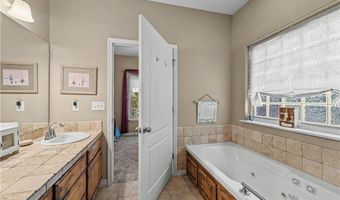 41 Kendal Dr, Bella Vista, AR 72714